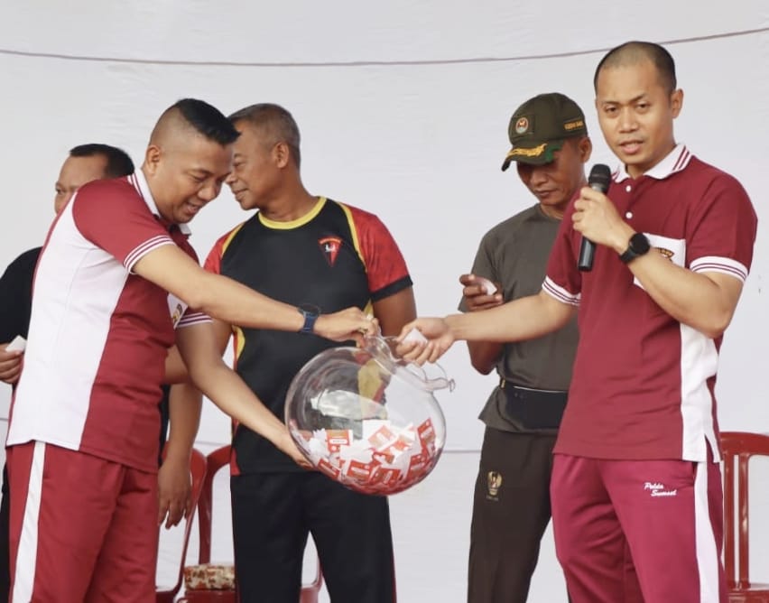Meriahkan Hari Bhayangkara Ke-78, Ratusan Peserta Ikuti Jalan Sehat Polres Musi Rawas Berhadiah