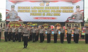 Kapolres Serang Pimpin Upacara Kenaikan Pangkat Personel Polres Serang Kapolres Serang Pimpin Upacara Kenaikan Pangkat Personel Polres Serang