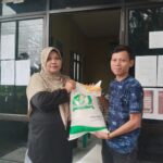 Pembagian Program Beras Bulog di Desa Tambakbaya Sebanyak 731 KPM