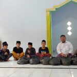 Bakti Sosial Polsek Cikulur Dalam Rangka Hari Bhayangkara Ke-78 Kapolsek Berikan Bantuan Sembako