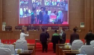 RAPAT PARIPURNA DPRD MUSI RAWAS PAW ANGGOTA PRAKSI GOLKAR 