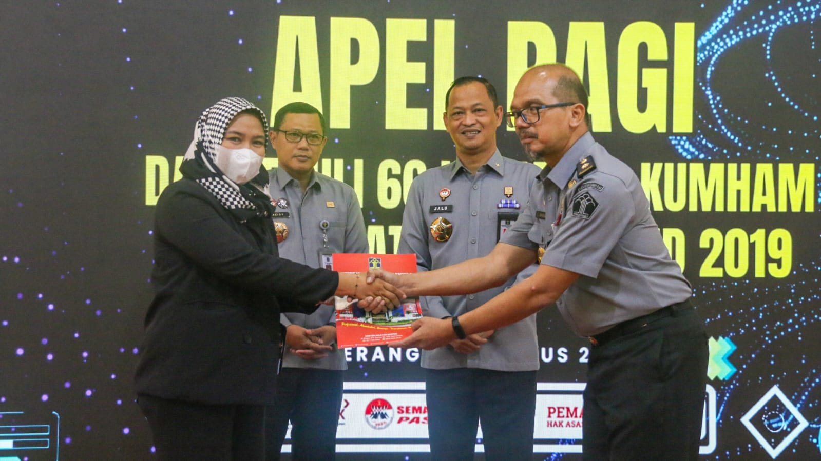 Kemenkumham Banten Berikan Santunan Bagi 66 Keluarga Pegawai Korban Covid di 2019