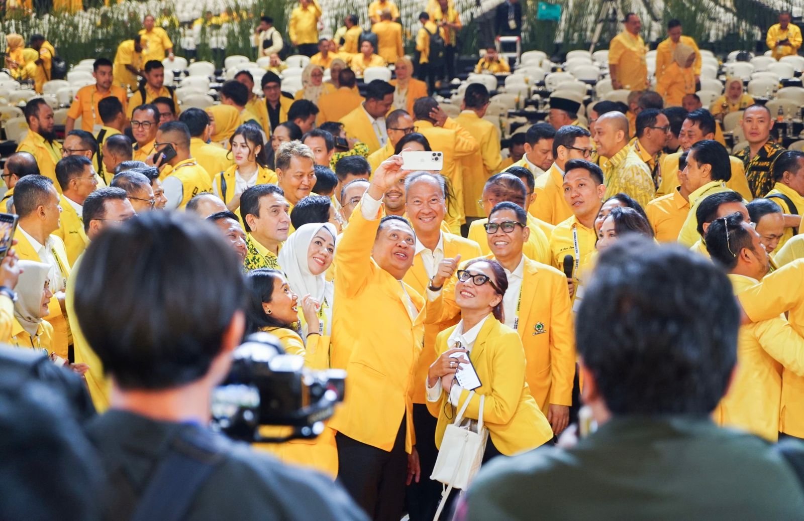 Rapimnas Partai Golkar Terima Pengunduran Diri Airlangga Hartarto, Sahkan Plt Ketum Partai Golkar serta Sepakati Munas XI Partai Golkar Digelar Sore Nanti