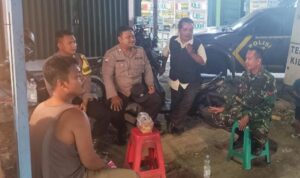 Sinergi TNI-Polri : Babinsa Koramil 0602-09/Cikeusal Laksanakan Patroli Gabungan Bersama Polsek Cikeusal Sinergi TNI-Polri : Babinsa Koramil 0602-09/Cikeusal Laksanakan Patroli Gabungan Bersama Polsek Cikeusal