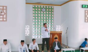 Perdana, Kalapas Ikuti Pengajian Rutin Bersama Santri Lapas Rangkasbitung