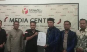 Ormas Badak Banten Laporkan Dugaan Temuan Pelanggaran Pilkada Lebak, ke Bawaslu.