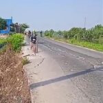 Jalan Raya Rengasdengklok Retak parah, Pemkab Karawang Dianggap Abaikan Perbaikan