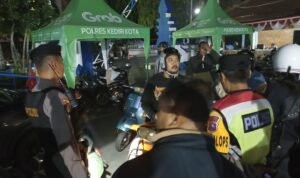 Upaya Cipta Kondisi Kondusif Jelang Pilkada 2024, Kabag Ops Polres Kediri Kota Pimpin Razia Multi Sasaran
