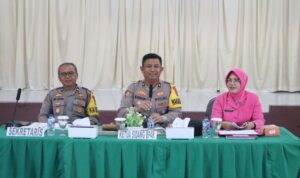 Tiga Personel Polres Musi Rawas Ikuti Sidang Badan Pembantu Penasehat Perkawinan Perceraian dan Rujuk Tiga Personel Polres Musi Rawas Ikuti Sidang Badan Pembantu Penasehat Perkawinan Perceraian dan Rujuk