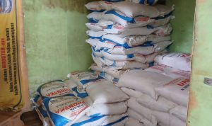 Harga pupuk bersubsidi selangit. Petani sumber rejo menjerit. Dinas pertanian Kabupaten duduk manis dikantor Harga pupuk bersubsidi selangit. Petani sumber rejo menjerit. Dinas pertanian Kabupaten duduk manis dikantor