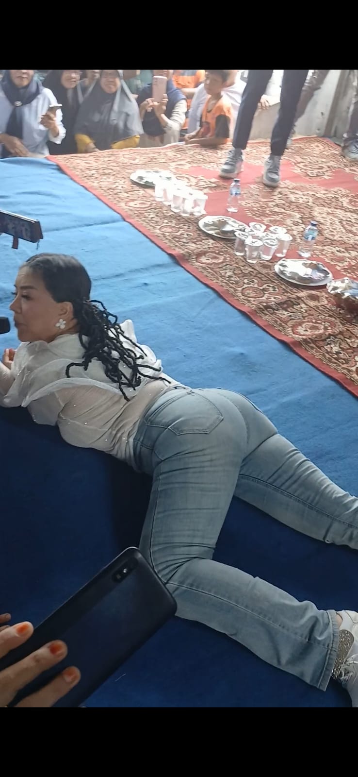 Penyanyi dangdut .Anisa Bahar Goncang Warga Jawa Kanan SS Saat Kampanye Dialogis YOKteRUS.