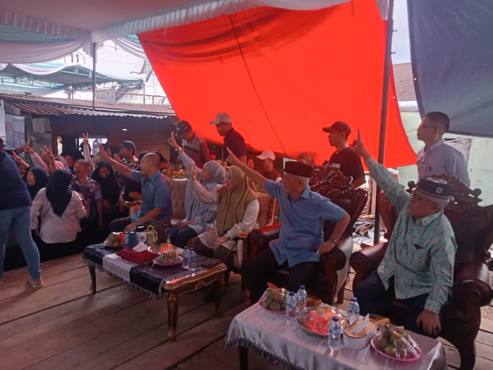 Warga linggau Ilir dukung yopiy rustam 85 % calon Wali Kota dan Wakil Wali Kota Lubuklinggau, H. Rachmat Hidayat (Yopi Karim) dan Rustam Efendi