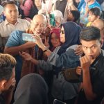 Lautan Manusia menghadiri kampanye dialogis pasangan Yoppy-Rustam Di Kel Bandung Kanan.