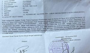 Diduga Istri Pengusaha Dilubuklinggau Menganiaya Anak Dibawah umur Dan Dilaporkan Ke Polres Lubuklinggau. Diduga Istri Pengusaha Dilubuklinggau Menganiaya Anak Dibawah umur Dan Dilaporkan Ke Polres Lubuklinggau.