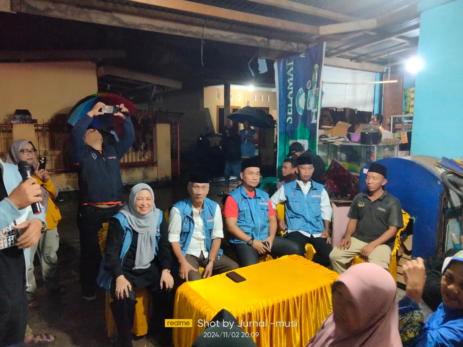 Blusukan Di Taba Pingin, Rustam Siap Dengarkan Keluhan Dan Harapan Masyarakat