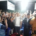 Meski Diguyur Hujan Yoppy Tetap Blusukan Sapa Warga Lubuk Kupang.