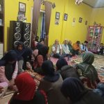 Meski Diguyur Hujan Yoppy Tetap Blusukan Sapa Warga Lubuk Kupang.