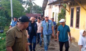 Blusukan Di Karya Bakti: Warga Berharap Yoppy Karim Jadi Walikota Lubuk linggau. 