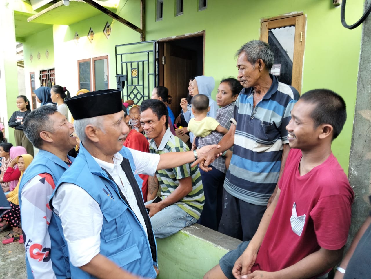 Blusukan, Rustam Effendi Gaet Dukungan Warga Dengan Program Pro-Rakyat
