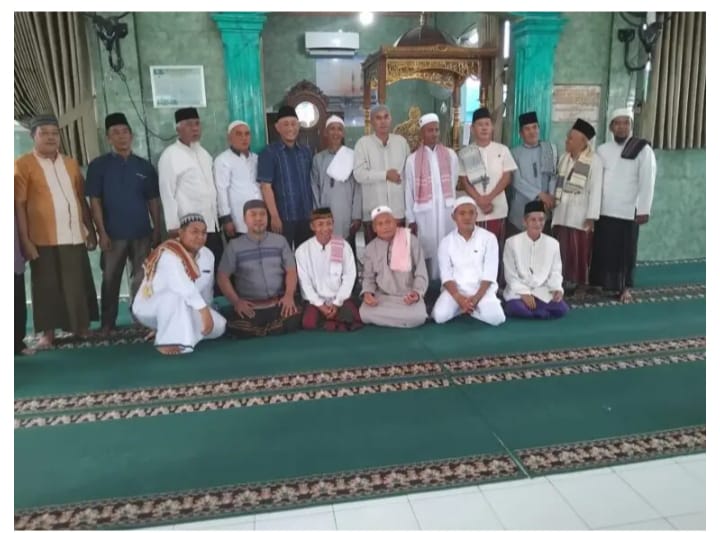 Safari Jumat di Masjid Miftahul Jannah, Yoppy Karim Disambut Baik Pengurus dan jamaah 