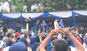 Senam Sehat Bersama, Fauzi Amro ingatkan: Tanggal 27 November Coblos No 2. Senam Sehat Bersama, Fauzi Amro ingatkan: Tanggal 27 November Coblos No 2.