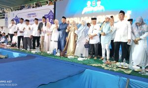 Meluing Tablig Akbar Dan Gema Shalawat Bersama Rachmat Hidayat Dan Rustam Effendi , Puluhan Ribuan Masyarakat Padati Tom Megang.