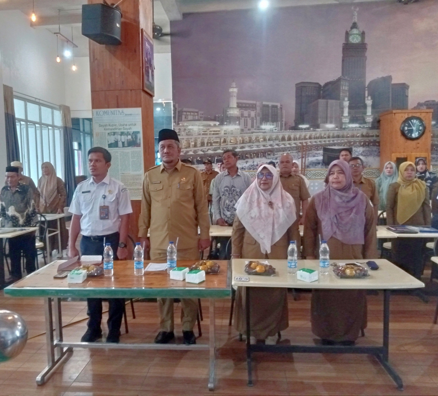 Pj Bupati Mahyuzar Buka Sekolah Lapang Iklim Operasional di Syamtalira Aron
