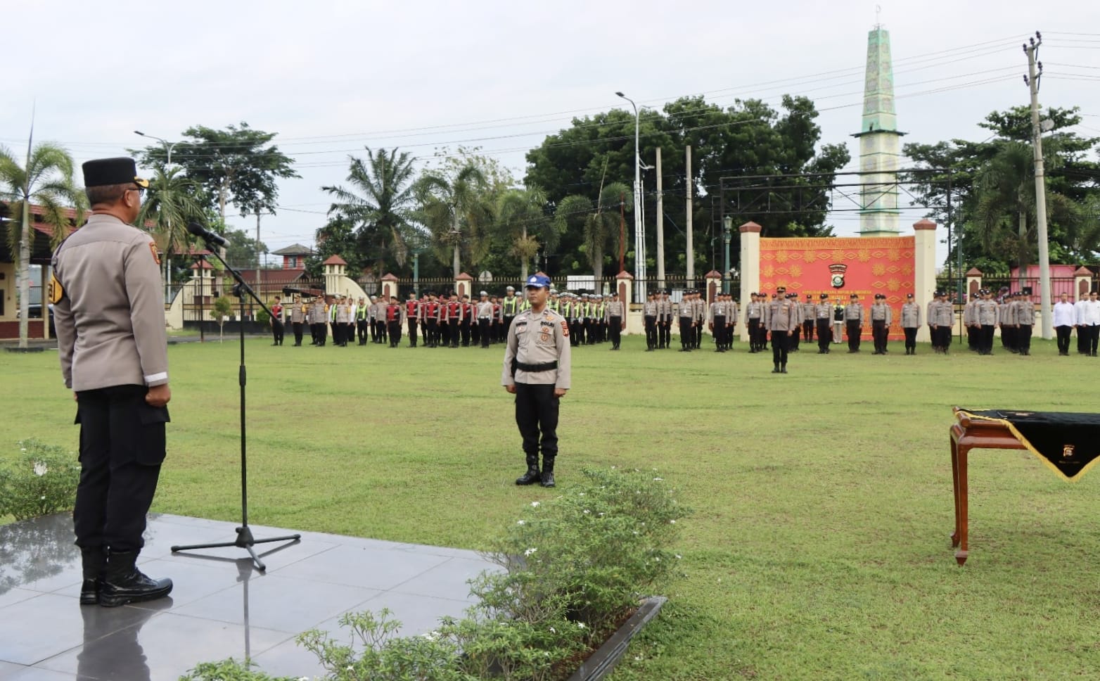 Polres Musi Rawas Gelar Apel Penutupan dan Pelepasan Latihan Kerja Siswa Diktuk Bintara Polri Gelombang II T.A 2024 SPN Polda Sumsel