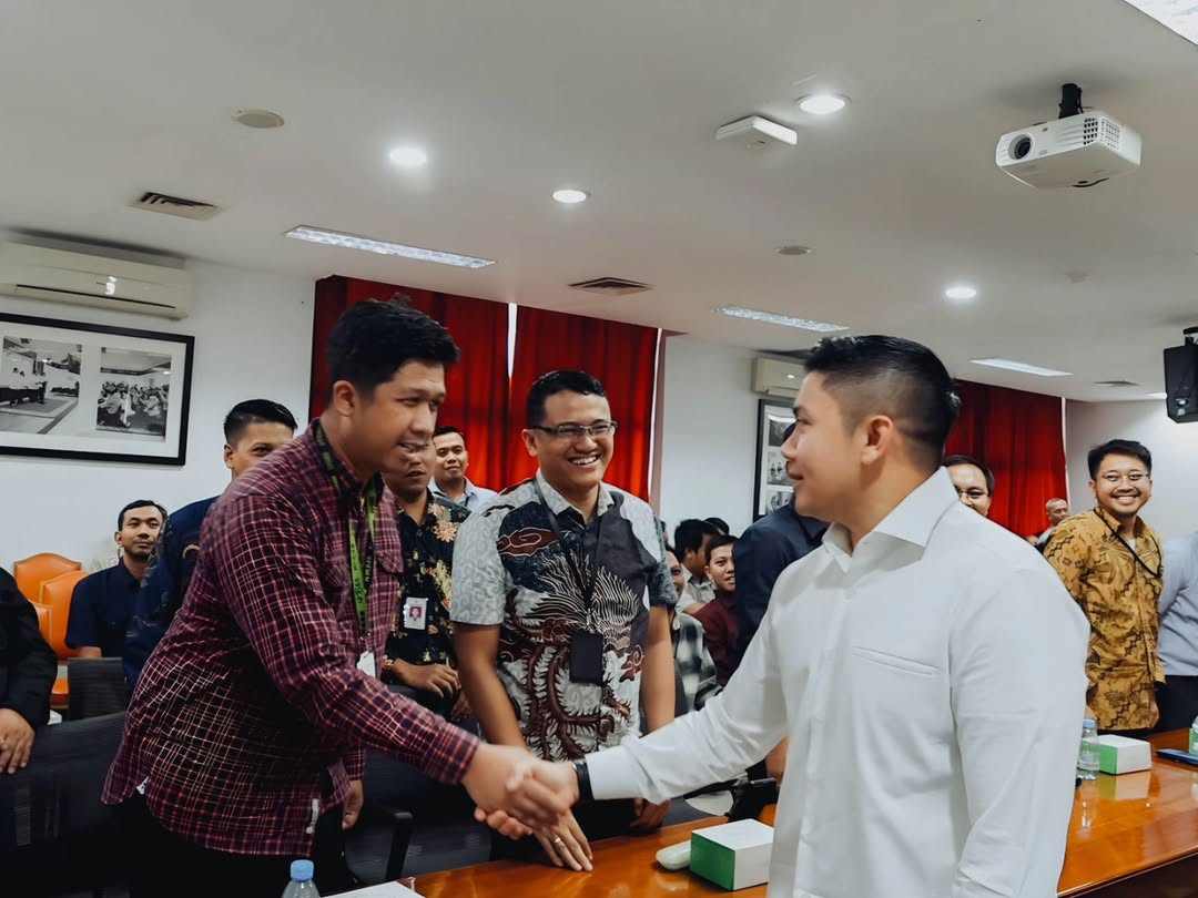 Sekretaris Kabinet Teddy Indra Wijaya Bersilaturahmi dengan Pegawai, Bahas Berbagai Isu Strategis
