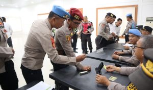 Kapolres Musi Rawas Pimpin Apel dan Pemeriksaan Senpi Dinas Personel Kapolres Musi Rawas Pimpin Apel dan Pemeriksaan Senpi Dinas Personel