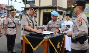 Kapolres Kediri Kota Pimpin Upacara Sertijab Wakapolres, Kasat Reskoba Serta 2 Kapolsek