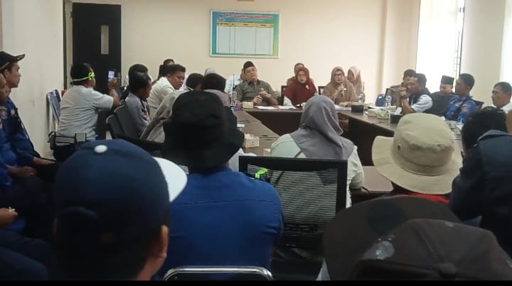 KOMISI I DPRD Terima Audiensi Forum Honorer R3 Paruh Waktu Kota Lubuklinggau
