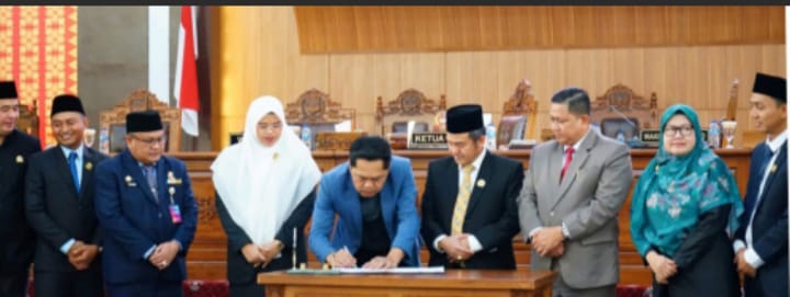 DPRD Lubuk Linggau Gelar Rapat Paripurna Dalam Rangka Umuman Walikota dan Wakil Walikota Terpilih