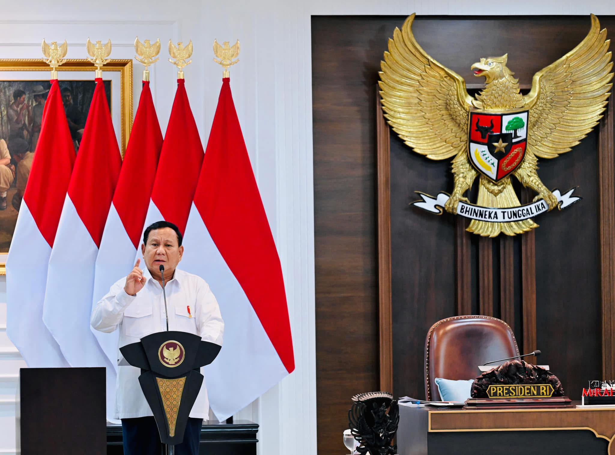 Presiden Prabowo Subianto Menyampaikan Apresiasi Atas kinerja Kabinet