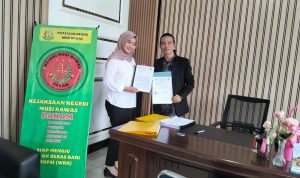 LSM-GAVEN Laporkan SMA Negeri Jayaloka ke Kajari Musi Rawas LSM-GAVEN Laporkan SMA Negeri Jayaloka ke Kajari Musi Rawas