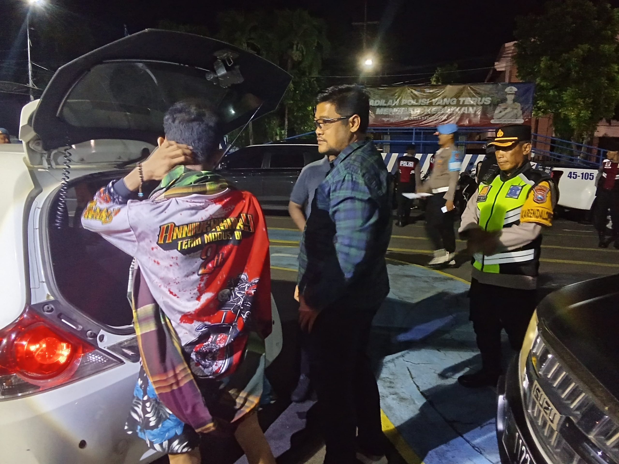 Minggu Dini Hari, Sebanyak 17 Pelanggar Terkait Pelanggaran Lalulintas Ditilang Saat Razia Cipta Kondisi Polres Kediri Kota