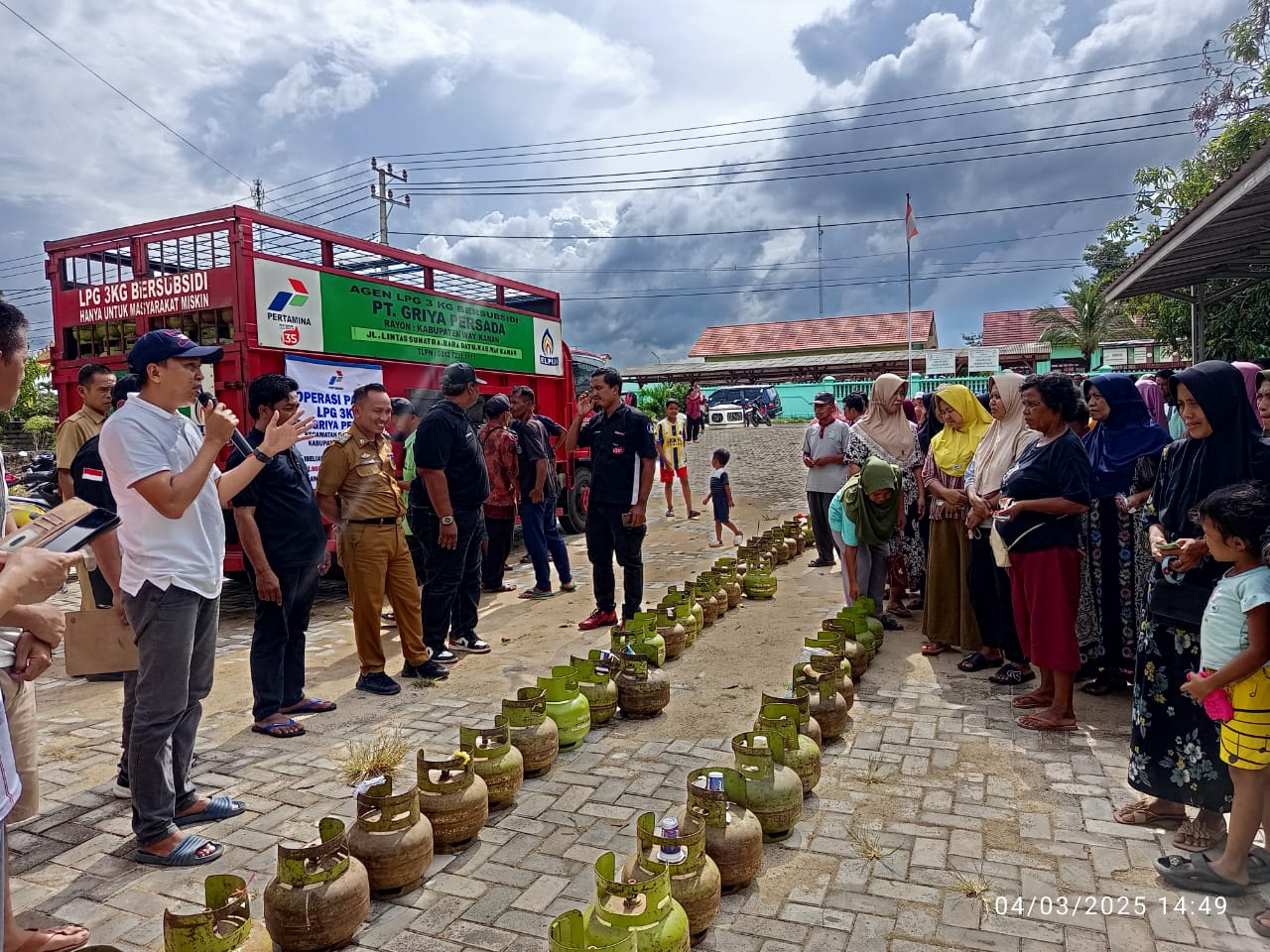 Langka!! Pemkab Way Kanan Operasi Pasar Gas LPG 3 Kg 