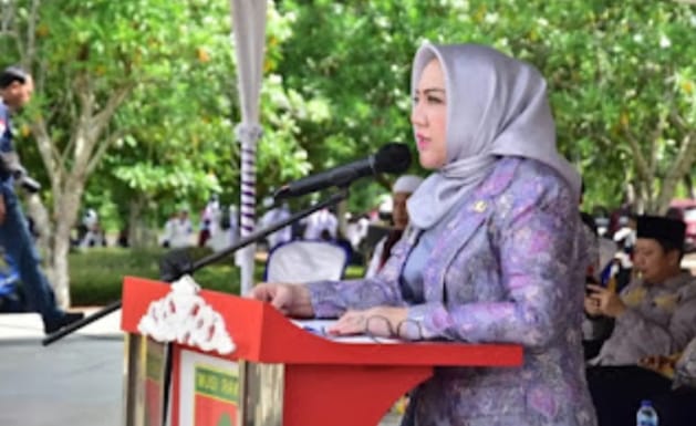 Hj. Ratna Machmud secara resmi membuka manasik haji bersama anak PAUD se-kabupaten Musi Rawas