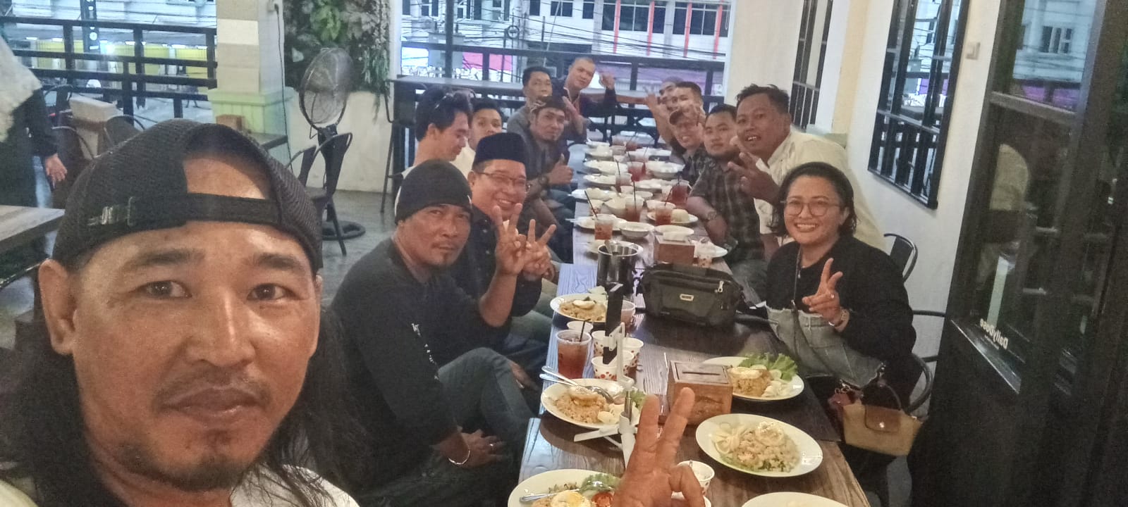 Kumpul berbuka bersama RCA Bersama Tim Media Relawan Silampari Menggelar Berbuka Puasa Bersama