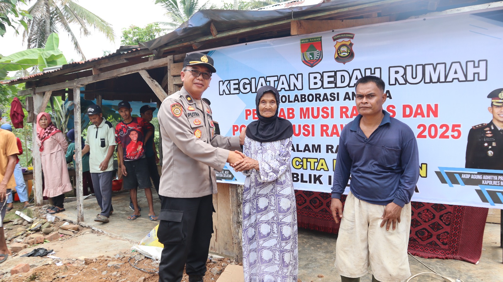 Sukseskan Asta Cita Presiden RI, Ketiga Kalinya Polres Musi Rawas Bersama Pemda Lakukan Bedah Rumah Warga
