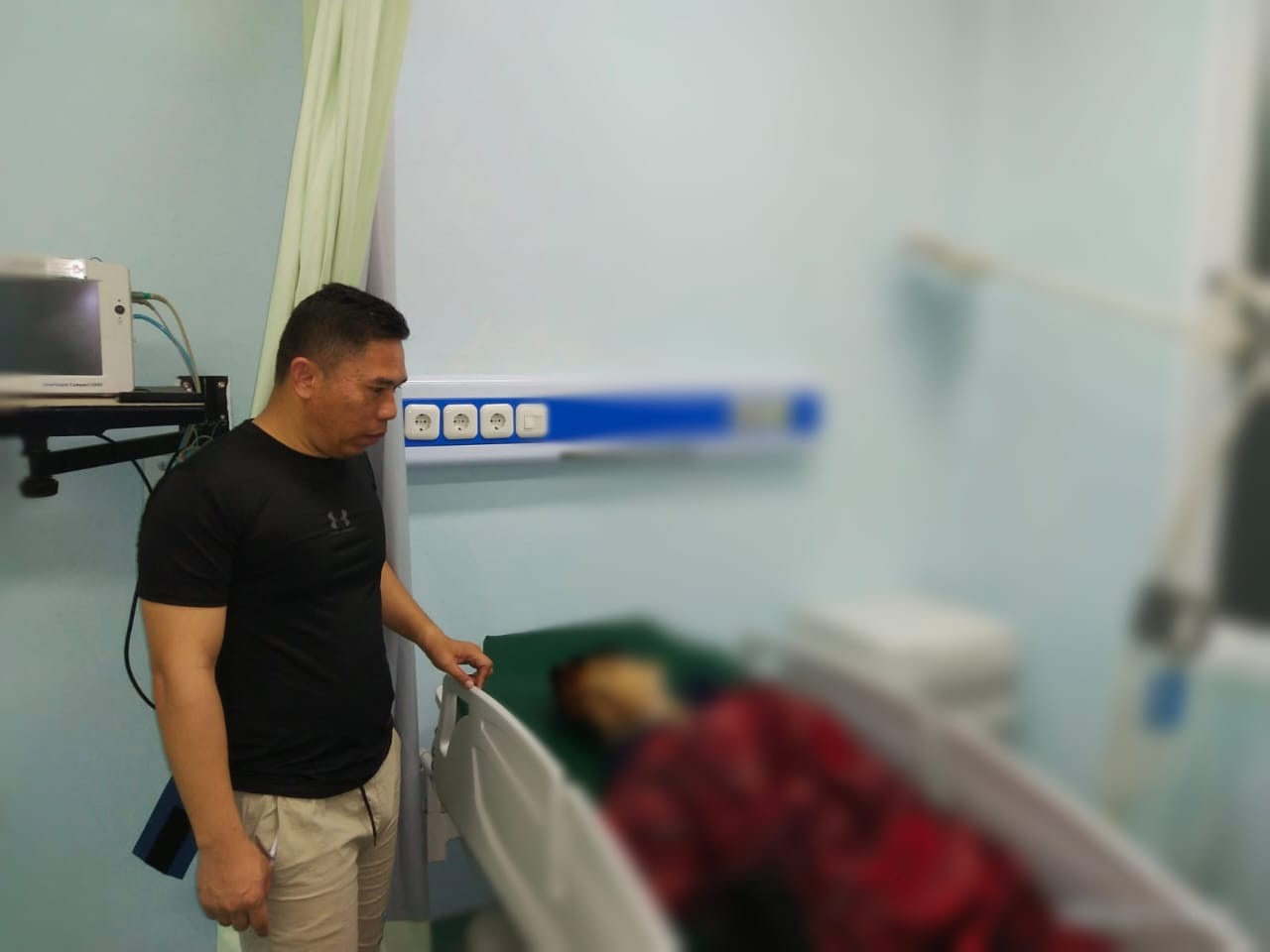 Diduga Sakit, Inafis Satreskrim Polres Musi Rawas Sigap Lakukan Penanganan Korban Meninggal Dunia Penumpang Bus ALS