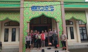 Tebar Kebaikan, Polres Musi Rawas Gelar Bakti Religi Bersih Masjid di Hari Bhayangkara ke-79 dan 1 Muharam 1447 Hijriah