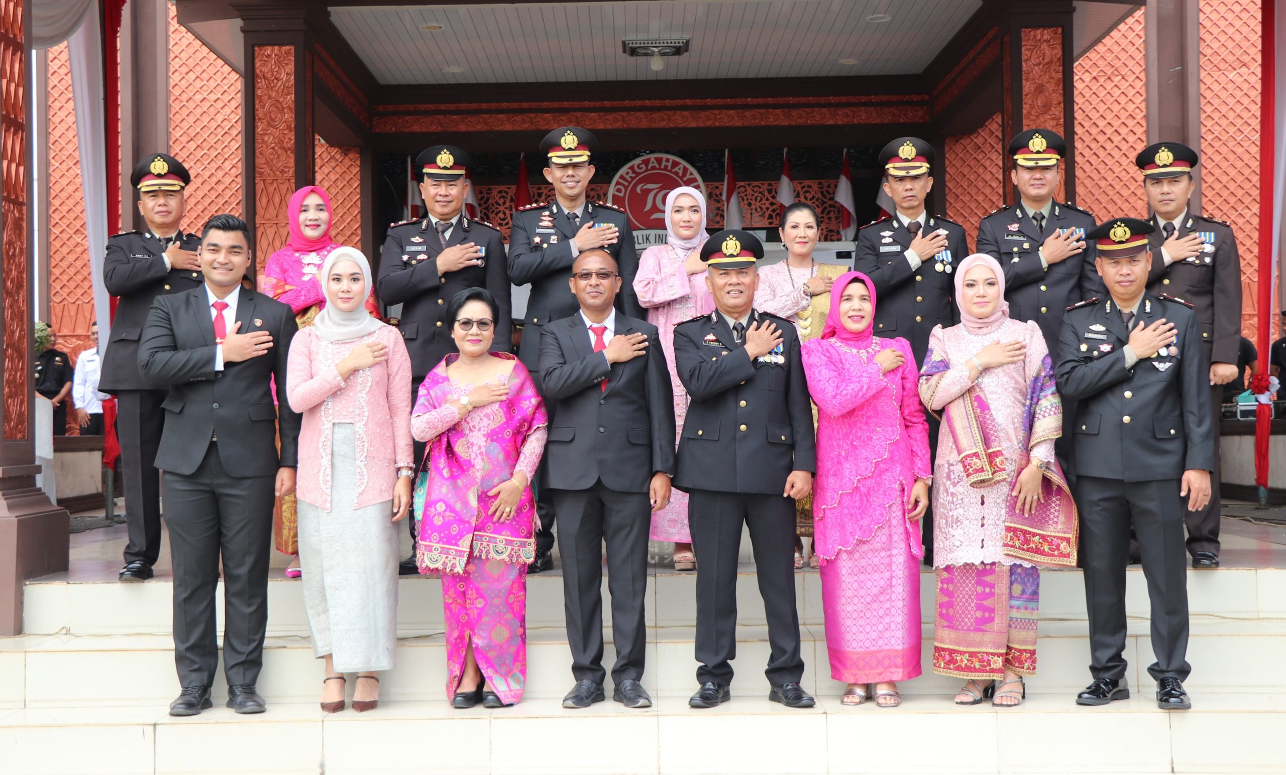 Kapolres Musi Rawas Pimpin Langsung Upacara Hari Bhayangkara Ke-79 Tahun 2025