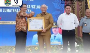 Wako Terima Penghargaan dari Kemenkum