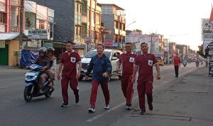 AKBP Adithia Bagus Arjunadi Turun Langsung LAri pagi Biar Sehat, Sambil Berbaur Ribuan warga,