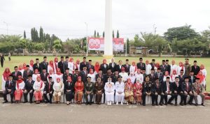 Kapolres dan Wakapolres Musi Rawas Ikuti Upacara Pengibaran Bendera Merah Putih dan Detik – Detik Proklamasi Kemerdekaan Republik Indonesia