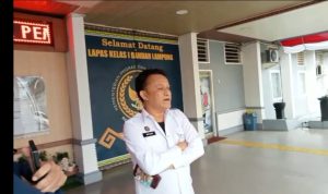 Kalapas Rajabasa,Bilang ketat dan jalankan semua sesuai prosedur hanya stekmen normatif ,karena berbeda dengan fakta Kalapas Rajabasa,Bilang ketat dan jalankan semua sesuai prosedur hanya stekmen normatif ,karena berbeda dengan fakta