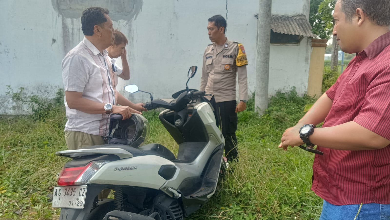 Polwan Kediri Kota Bersyukur Karena Motornya yang Hilang Saat Ricuh Demo 30 Agustus 2025 Lalu Akhirnya Kembali Polwan Kediri Kota Bersyukur Karena Motornya yang Hilang Saat Ricuh Demo 30 Agustus 2025 Lalu Akhirnya Kembali