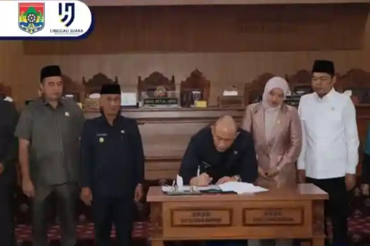 DPRD Setujui Raperda APBD Perubahan Menjadi APBD Perubahan