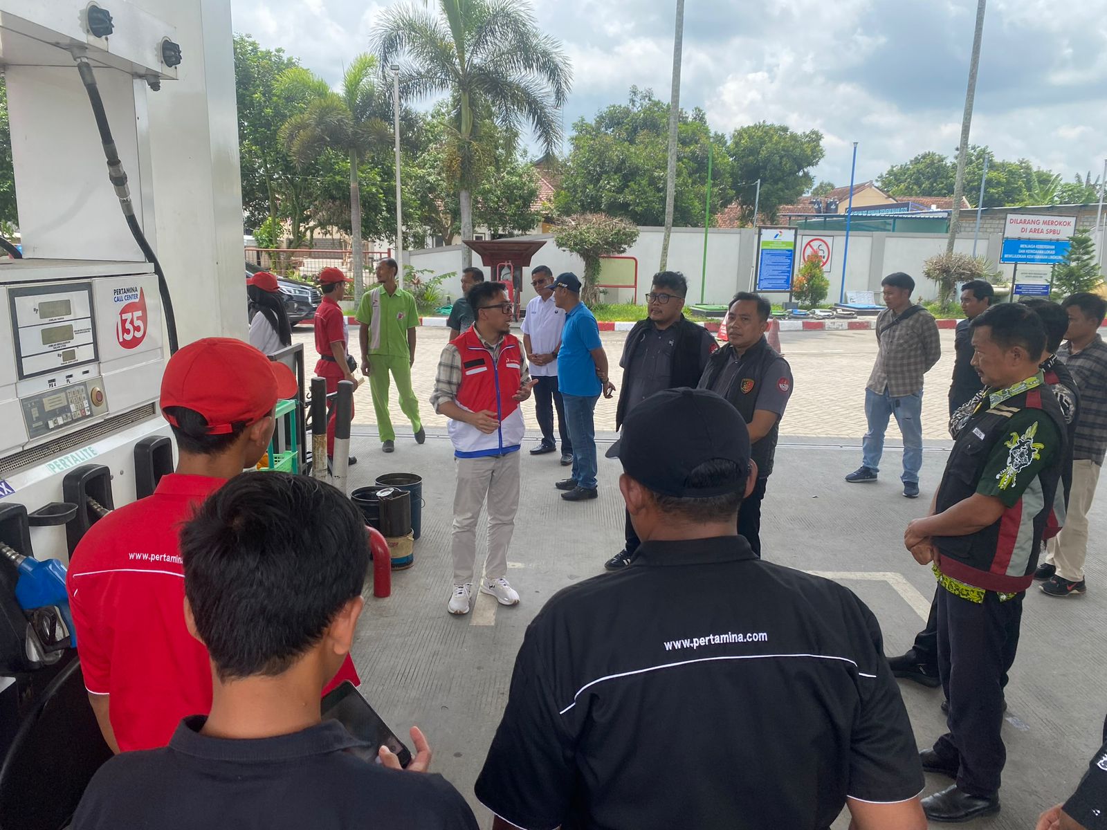 Banyak Keluhan BBM Bercampur Air, Polres Blitar Sidak SPBU